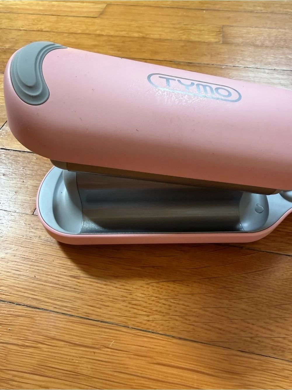 TIMO Pink Roly-Wave Curling Iron - Soft Pink Hair Waver
